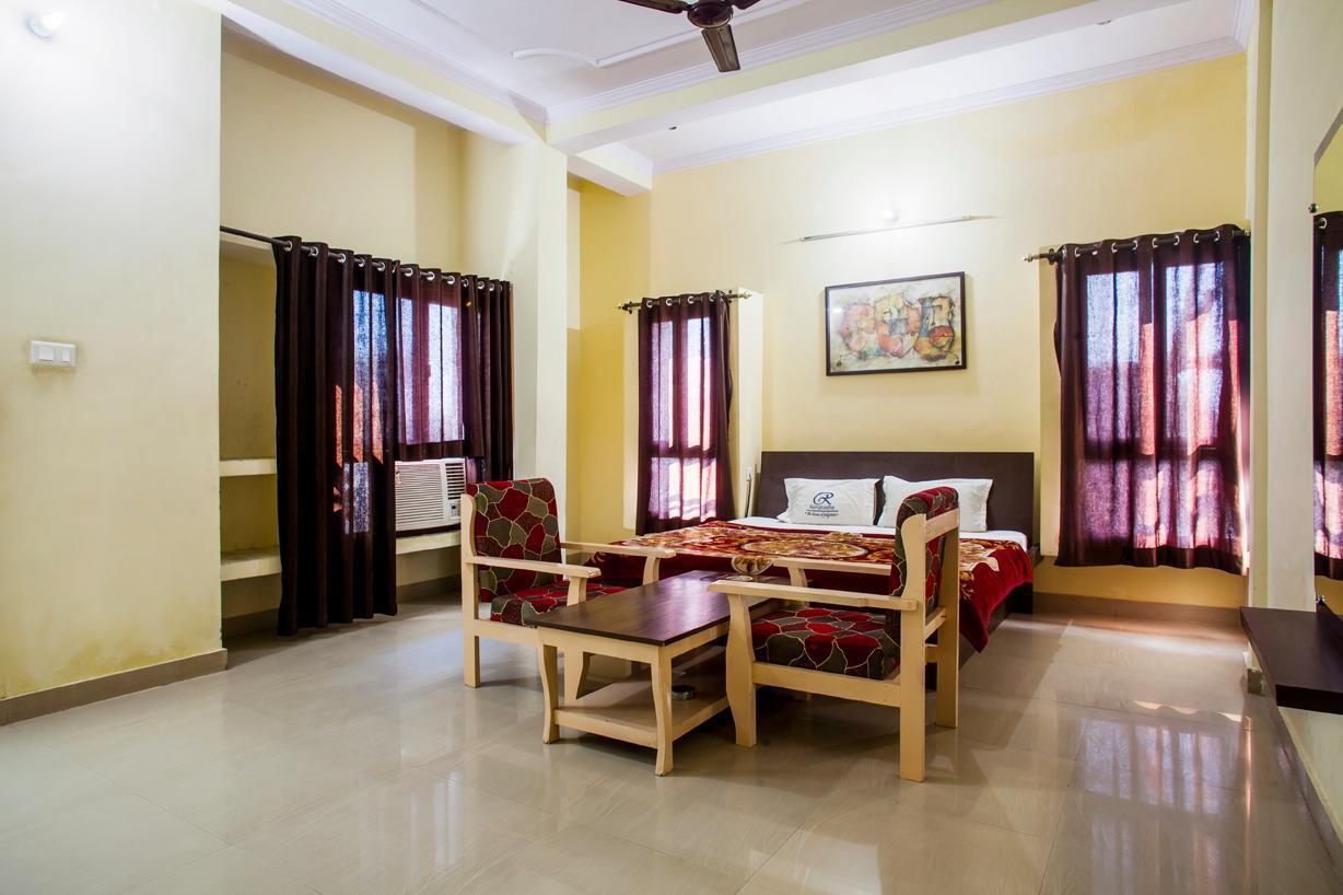 Ramprastha Hotel Ayodhya Екстер'єр фото
